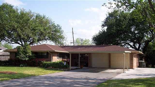 1st image of 903 Mimosa Dr
