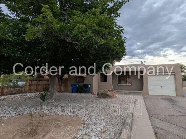 302 Valencia Dr NE, Albuquerque, NM 87108
