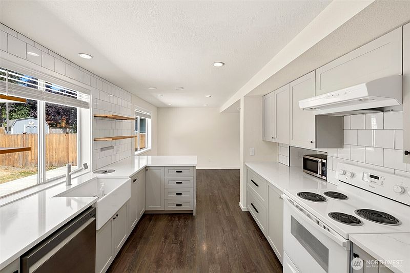 5th image of 12730 SE 282nd Way