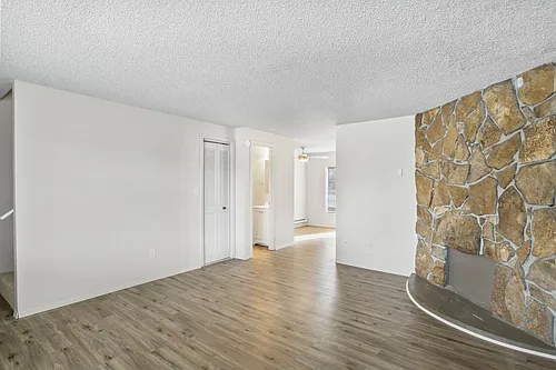 179 SW Hayes Ave Photo 1