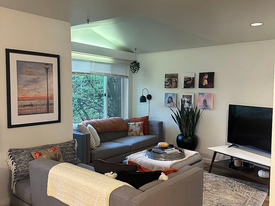 1st image of 1421 4th Ave W APT 303
