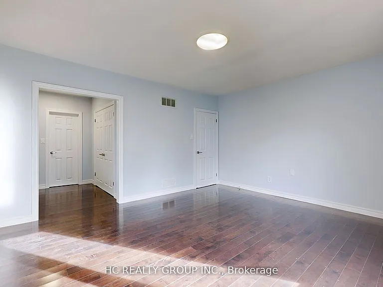 83 Fairway Heights Dr — Photo 22