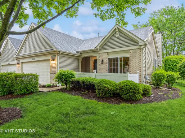 21013 W Braxton Ln, Plainfield, IL 60544