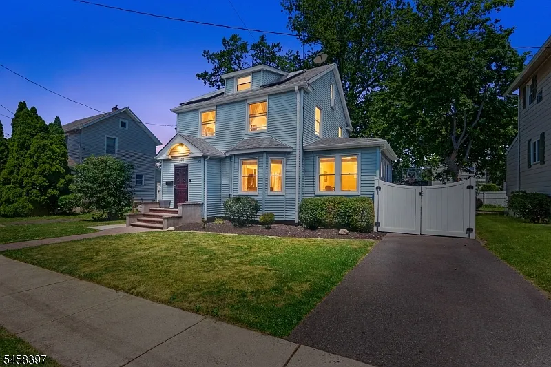 4 bed, 1.0 bath, $4,300 — Photo 4