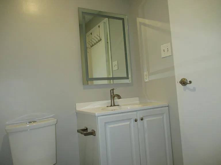 8601 Kenosha Ct — Photo 24