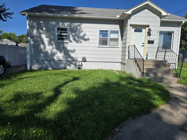 1710 H Ave, Gothenburg, NE 69138