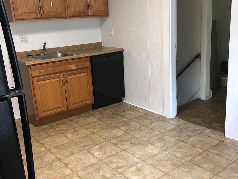 21 Wellington St — Photo 4