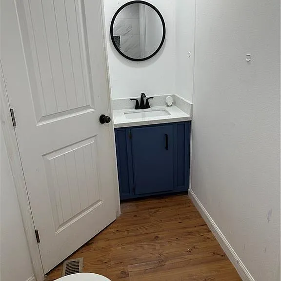 323 W Davis Rd — Photo 12