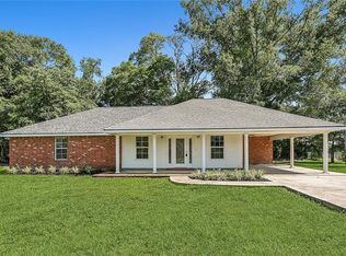 10407 J And P Parker Ln, Tickfaw, LA 70466