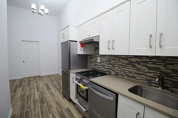 Rented by Julianna Realty Corp | media 9