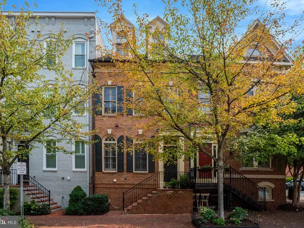 422 Pendleton St, Alexandria, VA 22314