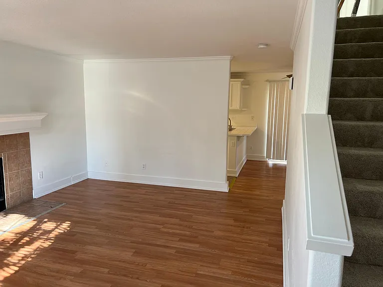17815 SW Robert Ln — Photo 3