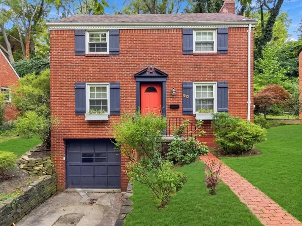 60 Iroquois Dr, Pittsburgh, PA 15228