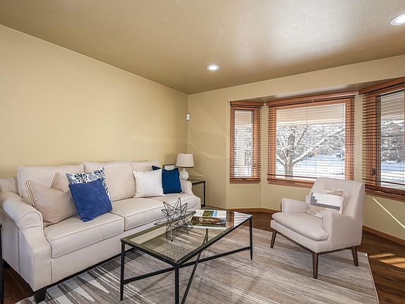 B1 - 2842 Empire Ave Loveland CO-large-043-041-LivingRoom2-1498x1000-72dpi.jpg