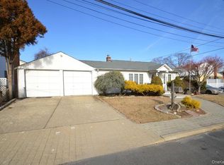 1300 P St, Elmont, NY 11003