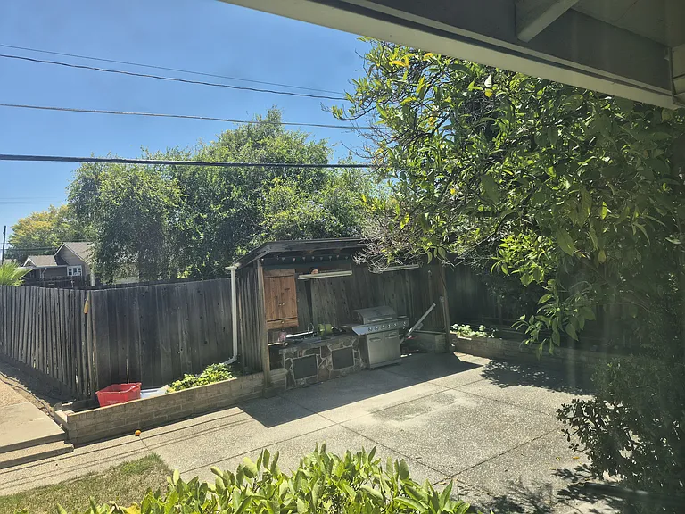 1280 Theresa Ave — Photo 7