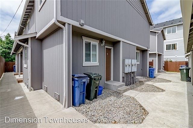 1st image of 4032 S Puget Sound Ave Unit B