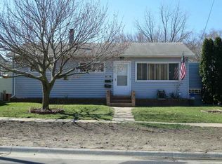 1861 Downing Ave, Waterloo, IA 50701