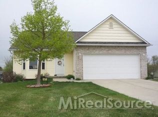 1471 Mallard Cir, Owosso, MI 48867