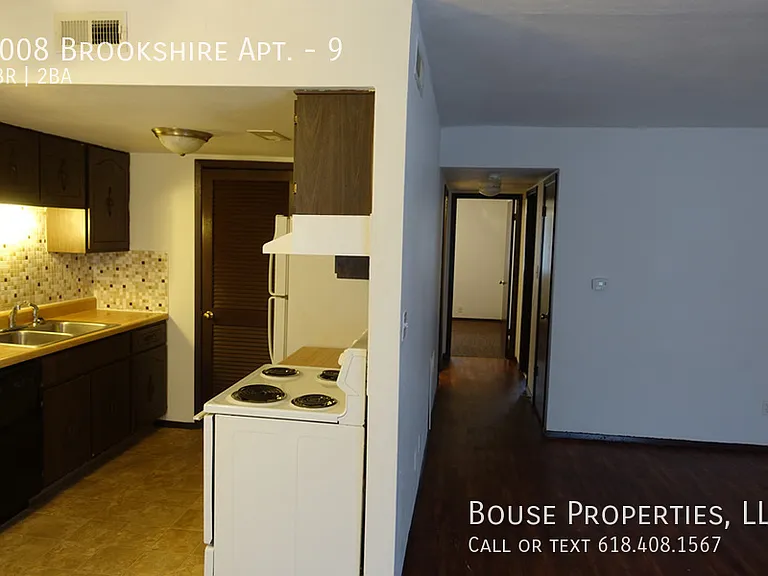 1008 Brookshire Ct #9 — Photo 5