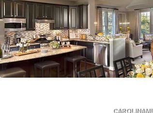 9158 Lenox Pointe Dr, Charlotte, NC 28273