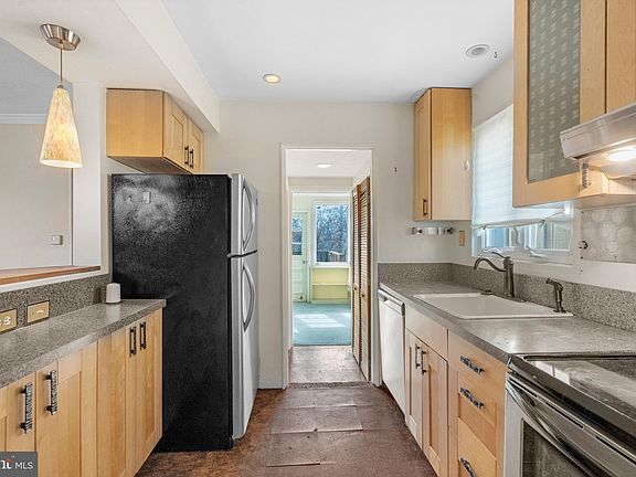 5th image of 5126 11th St S