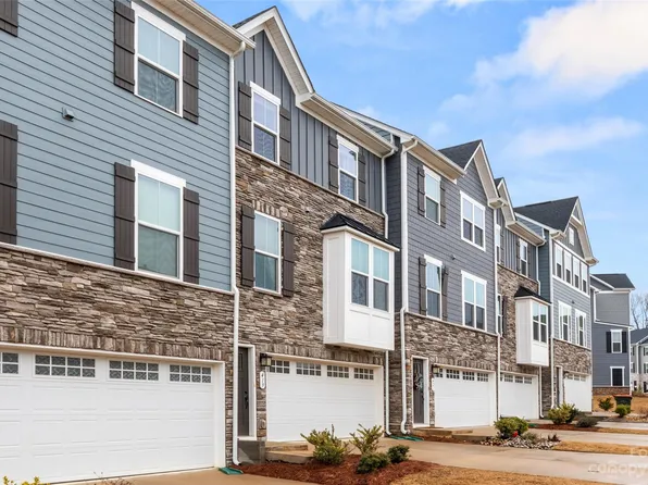 419 Lahinch Dr, Tega Cay, SC 29708