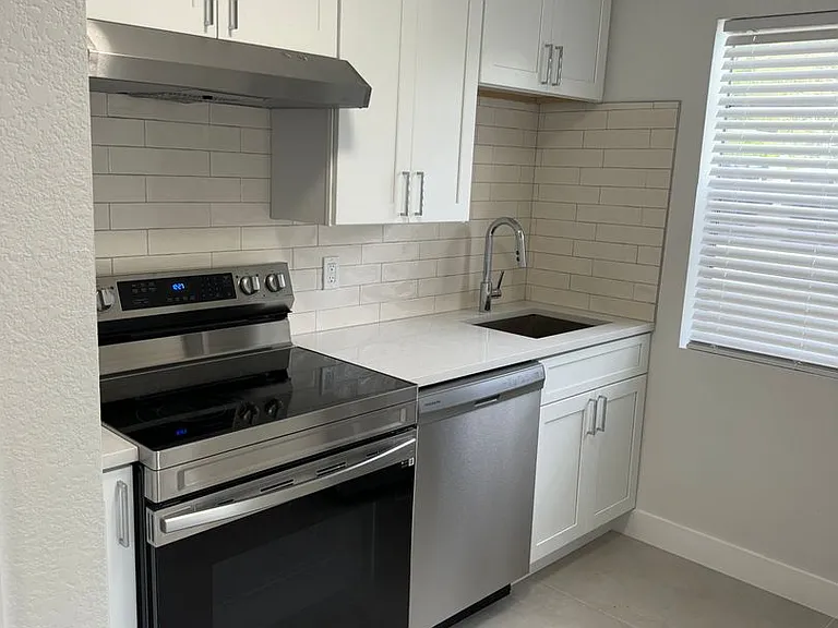 2300 E Crystal Lake Ave — Photo 2