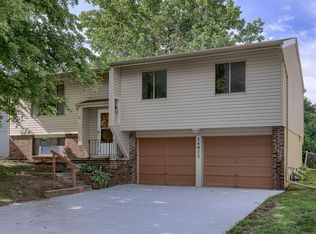 14023 Adams Cir, Omaha, NE 68137