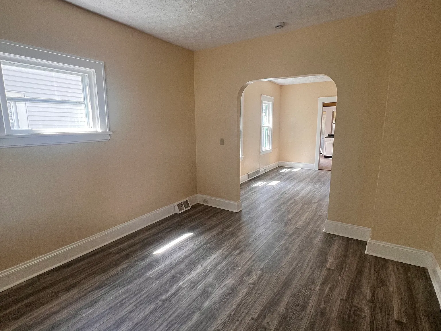 4 bed, 1540 sqft, $1,300 — Photo 2