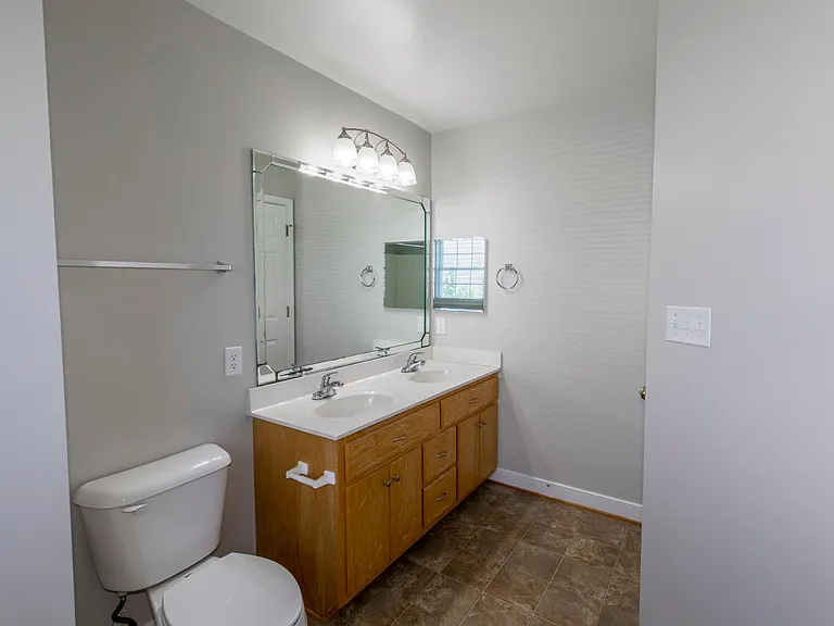 1716 Lakeview Ave — Photo 15