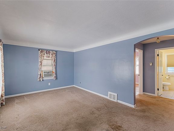 4th image of 6903 Luelda Ave