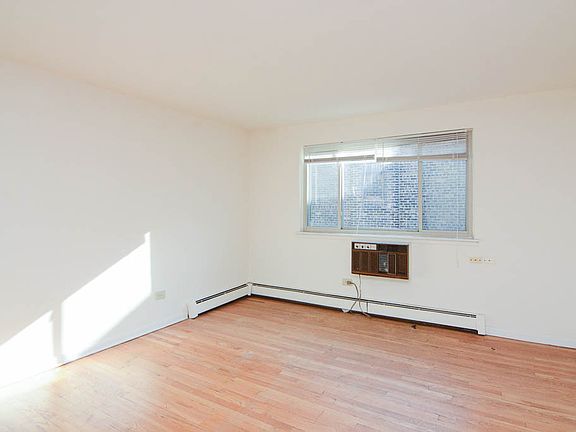 5th image of 2629 N Hampden Ct APT 508