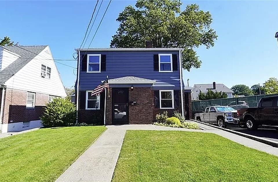 1st image of 469 Hoyt Ave