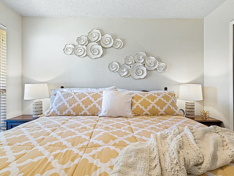 2916 Duchess Trl — Photo 18