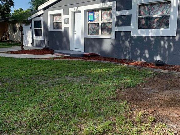 3rd image of 3925 Mesa Ave