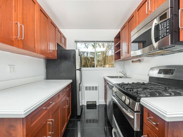 32 S Cottenet St #C2