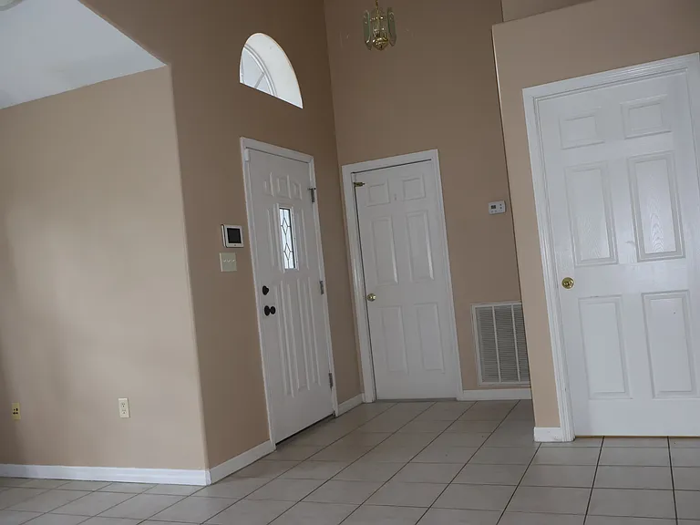3311 W Marcum St — Photo 10