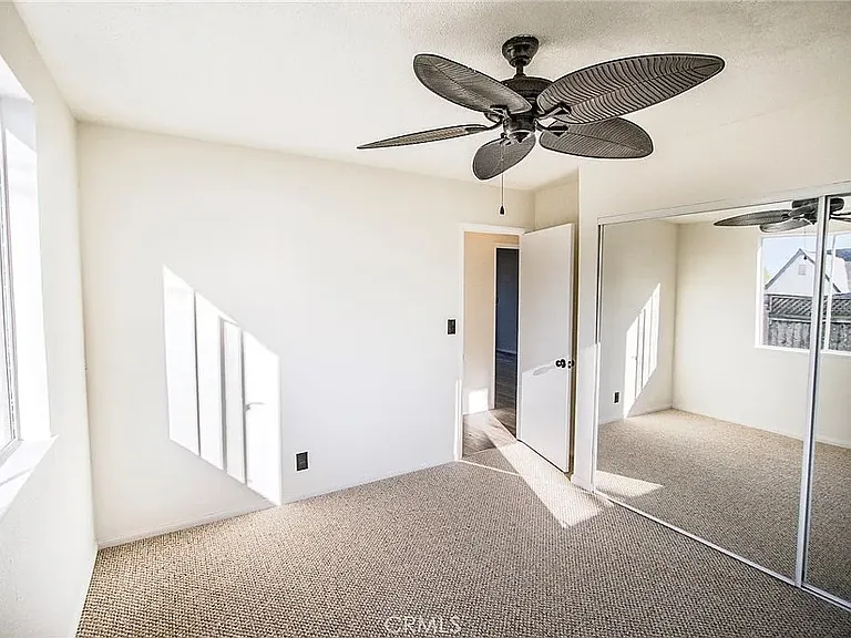 116 E Lewis St #B — Photo 16
