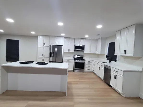 7011 Old Chapel Dr, Bowie, MD 20715