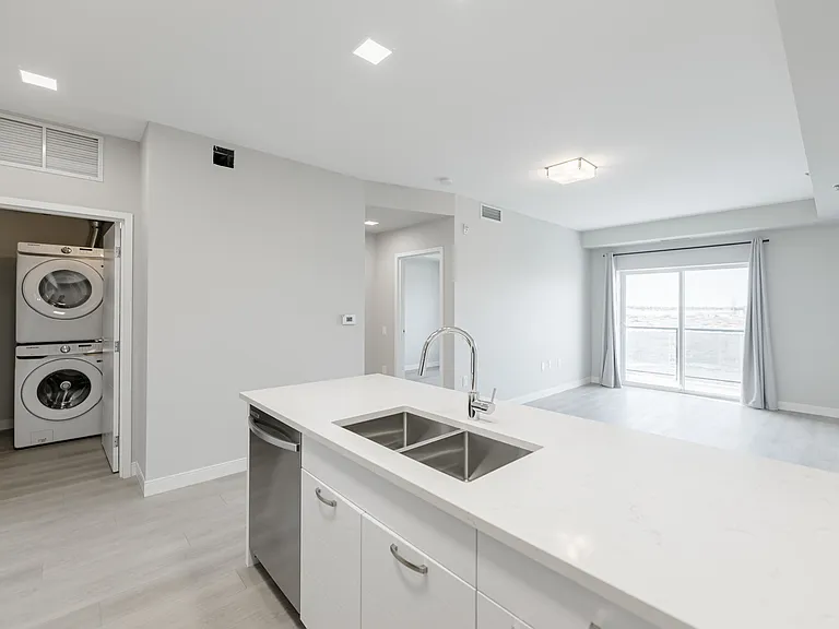 15 Refinery Way — Photo 58