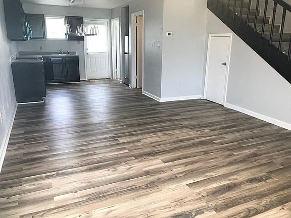 2nd image of 914 Prater Rd #914