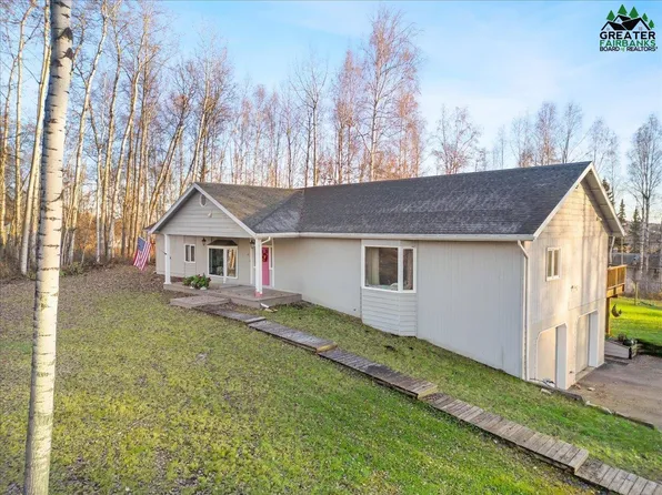 493 Valley View Dr, Fairbanks, AK 99712