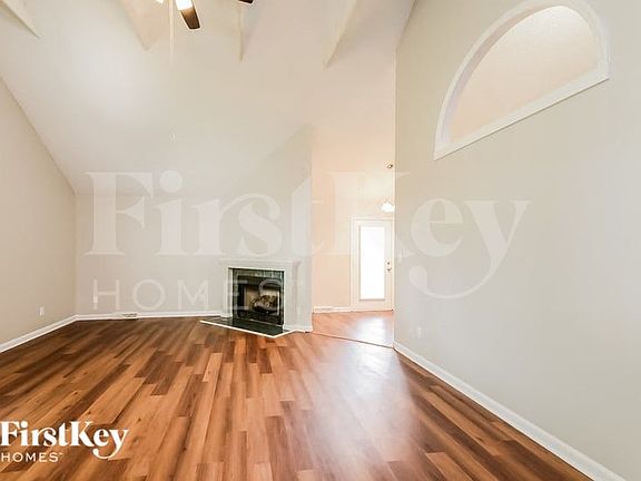 3rd image of 1510 Barry Oak Ct