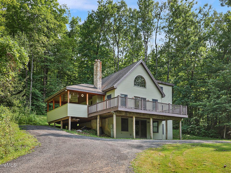 1st image of 490 Reservoir Rd
