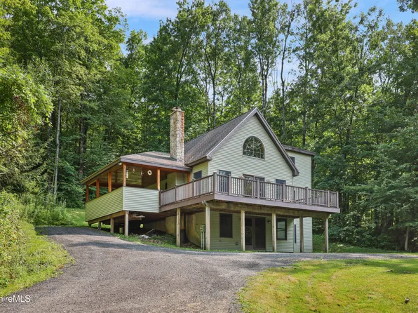 490 Reservoir Rd, North Adams, MA 01247