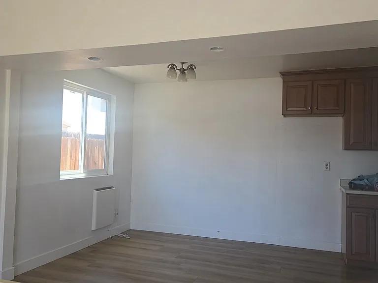6253 Childs Ave — Photo 4