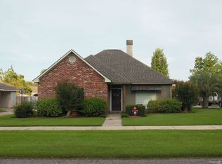 4310 Moss Trail Dr, Zachary, LA 70791