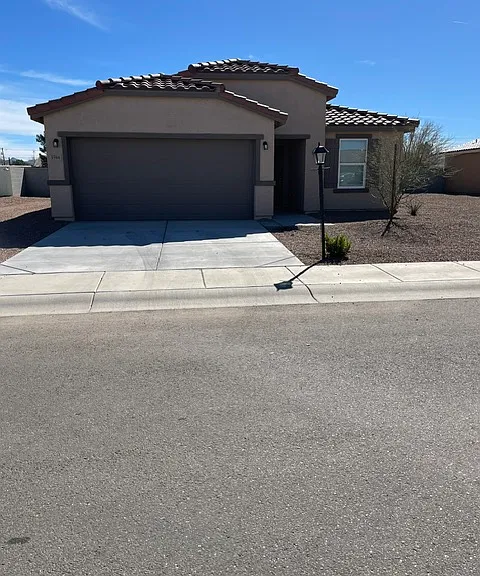 3594 E Andrea Dr — Photo 1