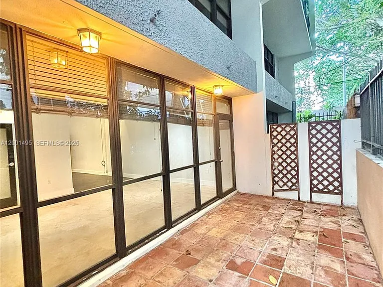 2666 Tigertail Ave #114 — Photo 5